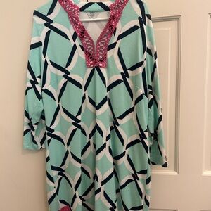 Crown & Ivy Mint and Pink Patterned Top